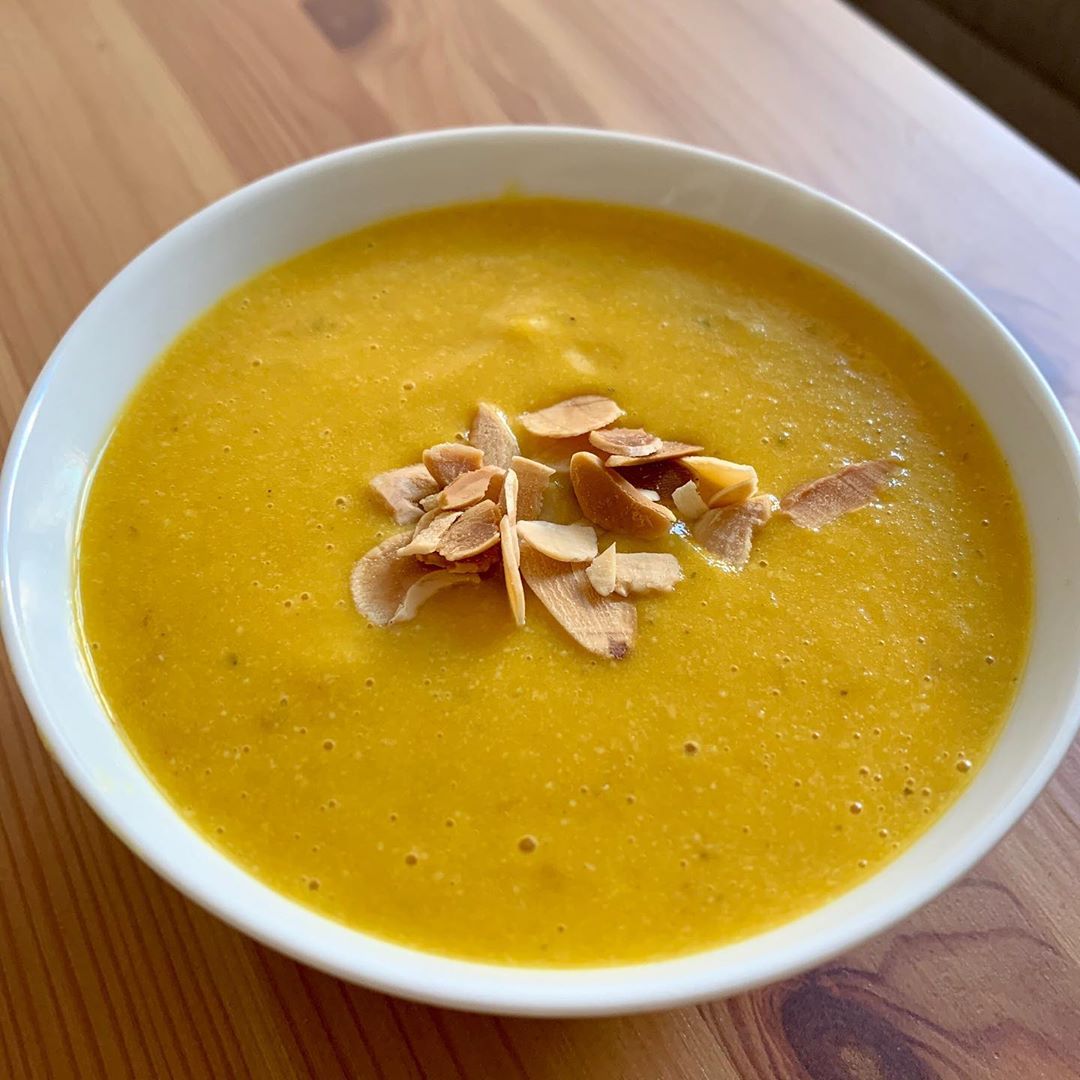 Carrot Curry Soup with Toasted Almonds