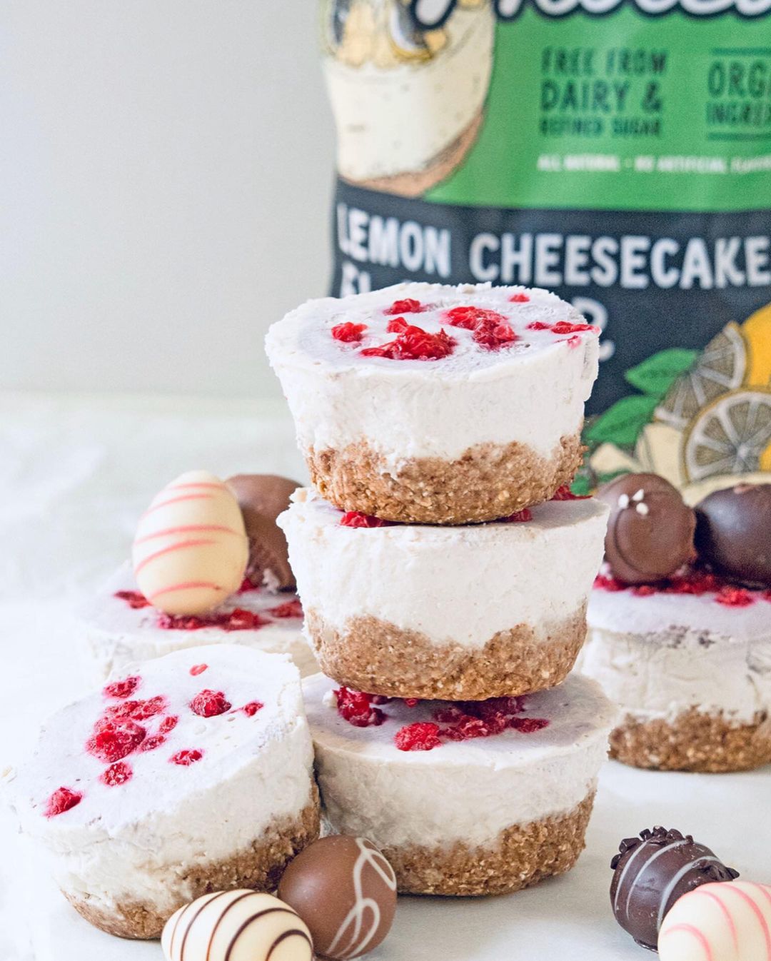 No Bake Lemon Cheesecakes with Oaty Crust and Raspberries