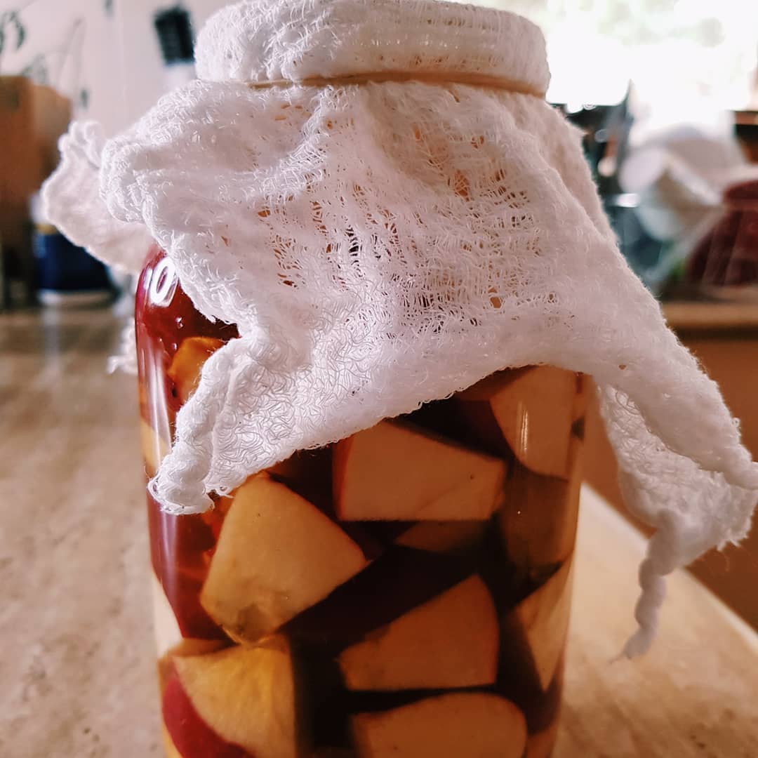 Homemade Apple Cider Vinegar