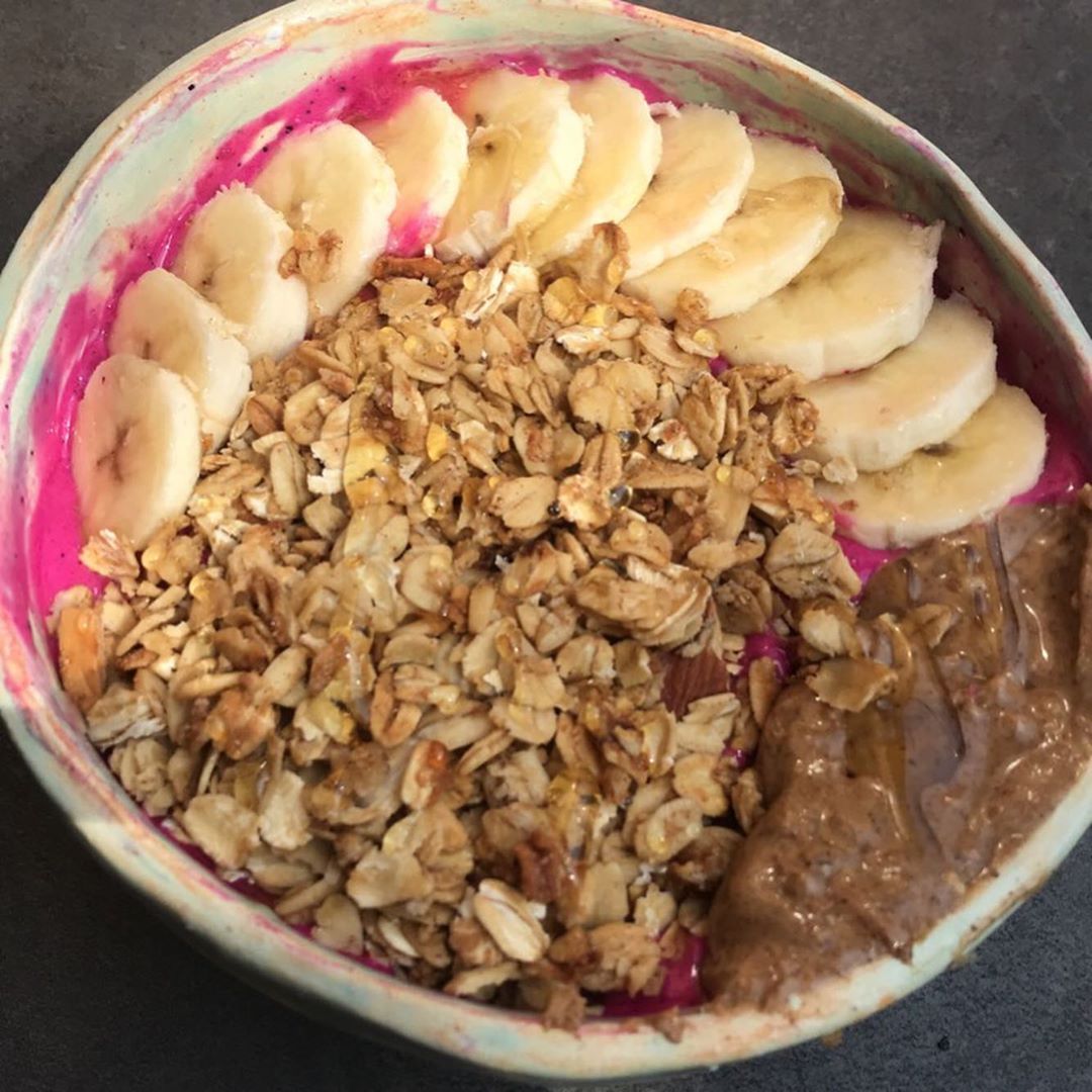 Sensational Pitaya Breakfast Bowl with Toppings