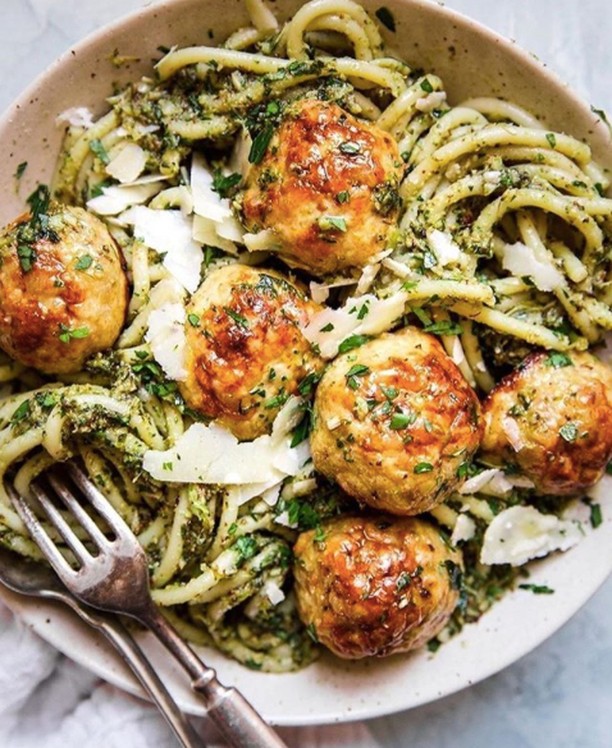 Baked Chicken Meatballs in Pesto Pasta