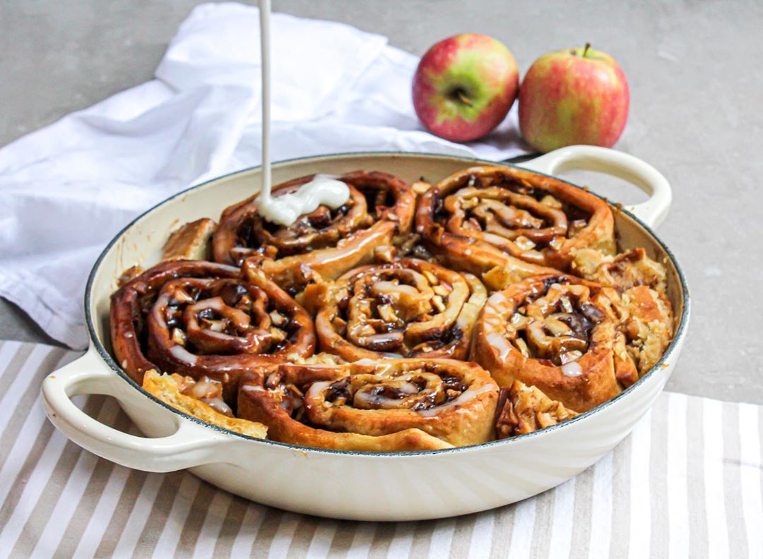 Apple & Cinnamon Rolls