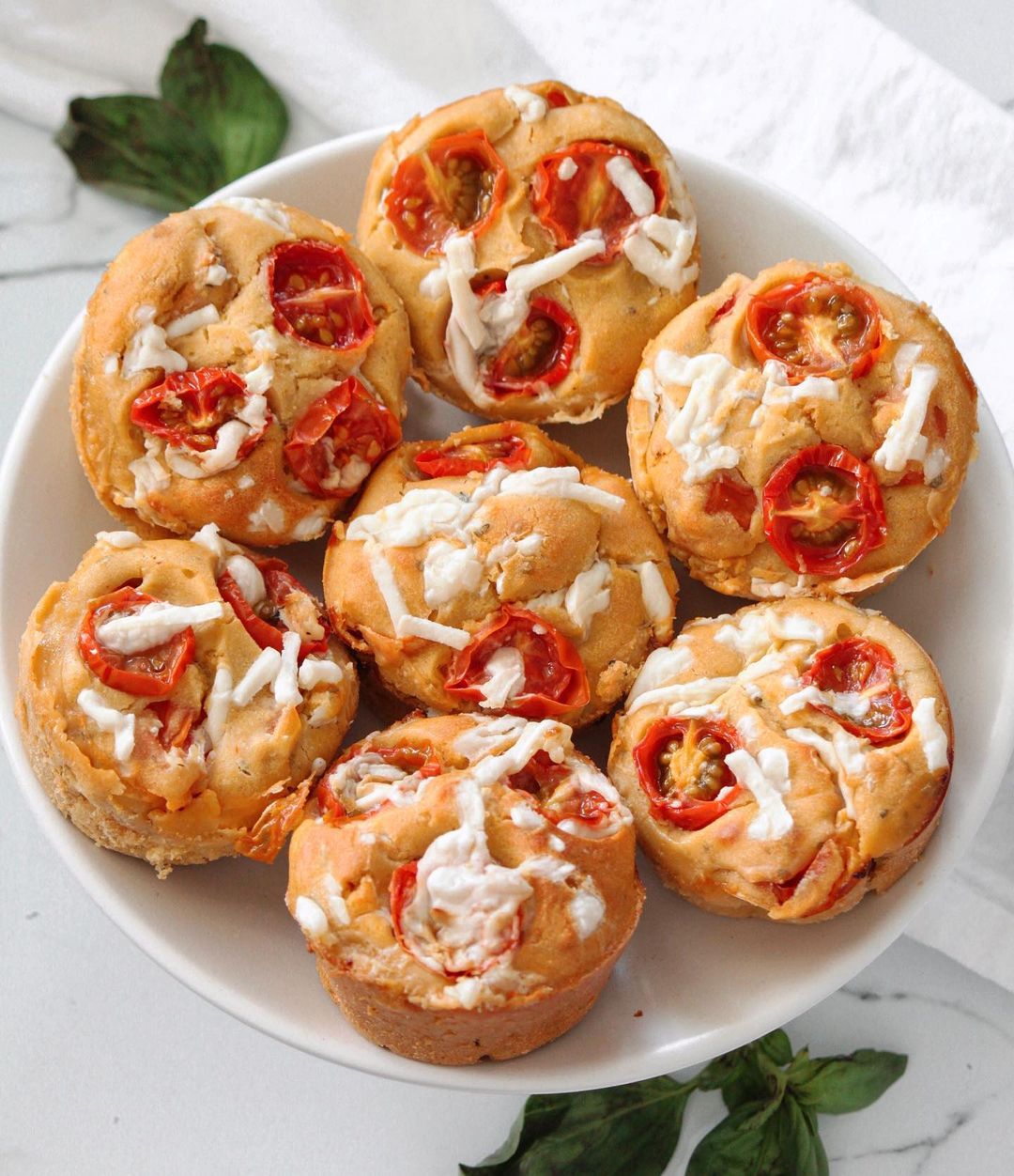 Tasty Vegan Pizza Muffins for Snacks
