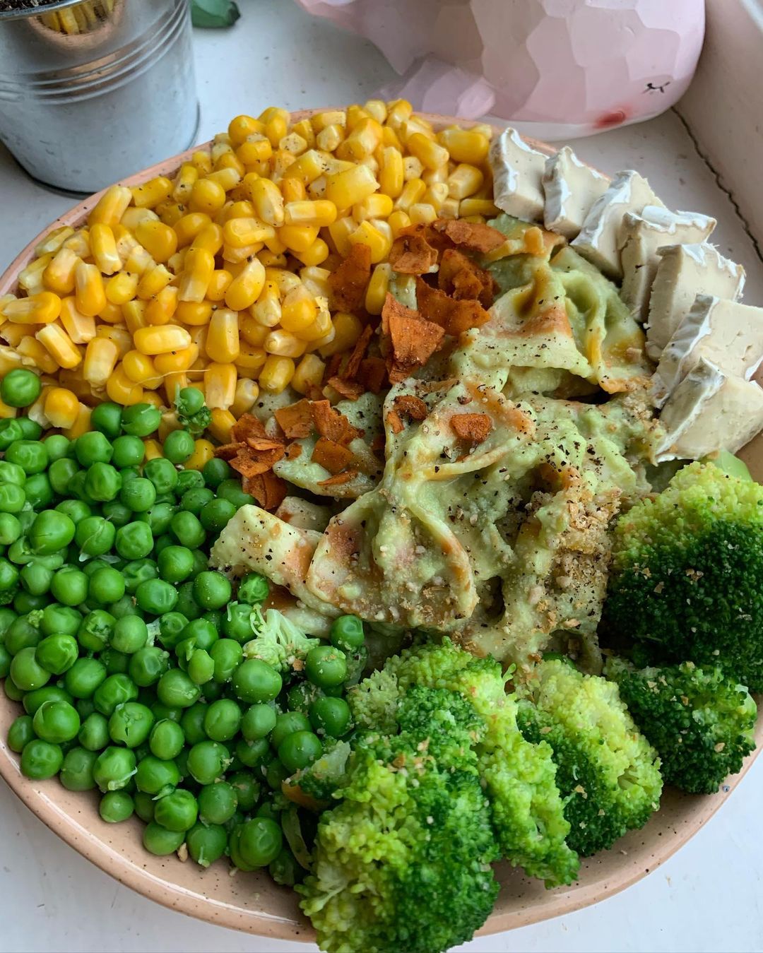 Easy Vegan Avocado Pasta with Cashew Camembert