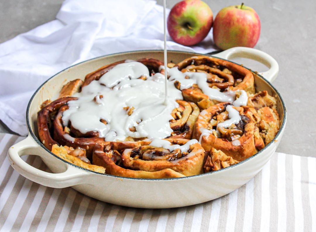 Apple & Cinnamon Rolls