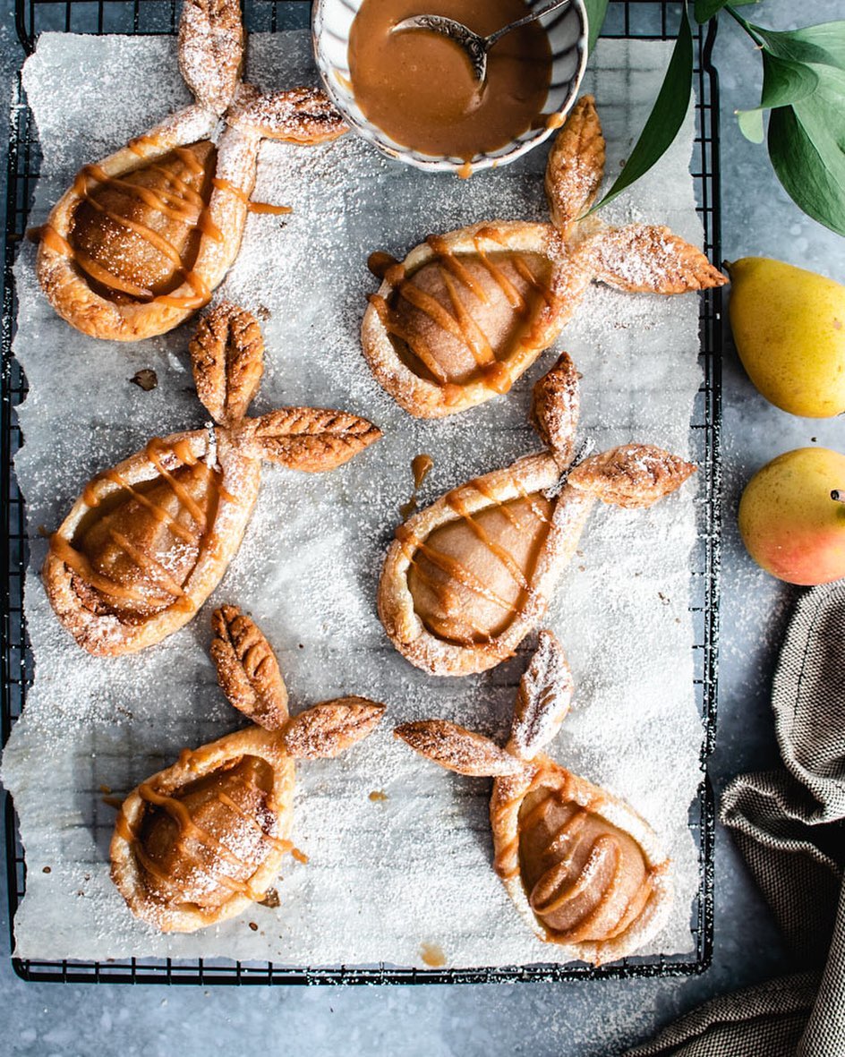 Puff Pastry Baked Pears with Caramel Sauce