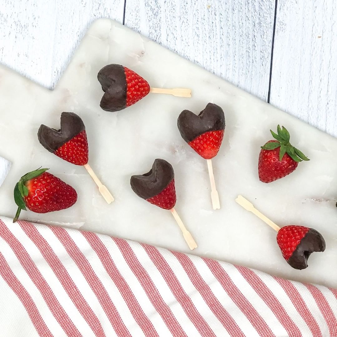 Homemade Chocolate-Dipped Strawberries