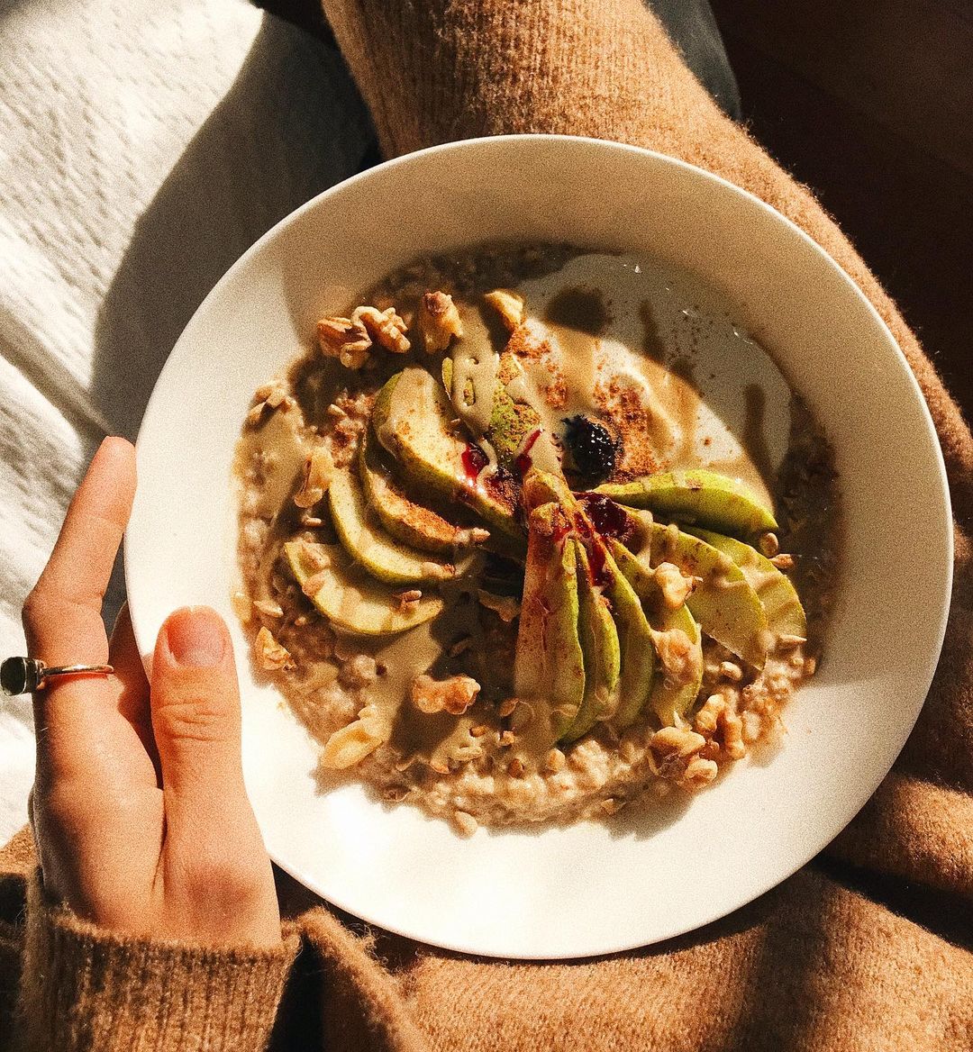 Cosy Pear and Tahini Porridge Bowl