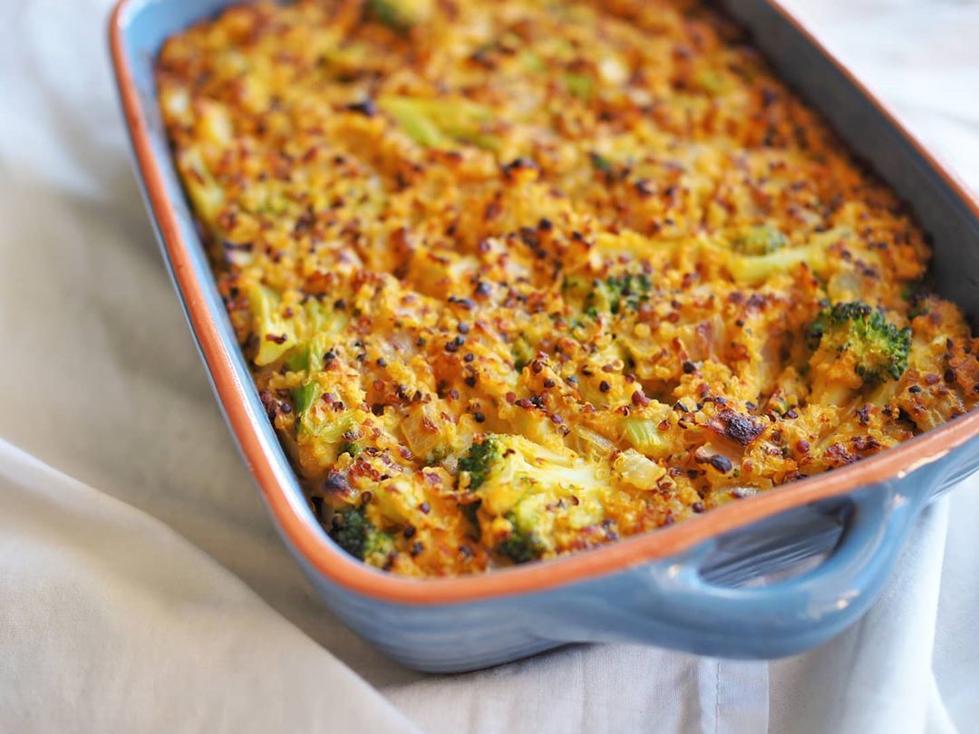 Cheesey Quinoa + Broccoli Bake