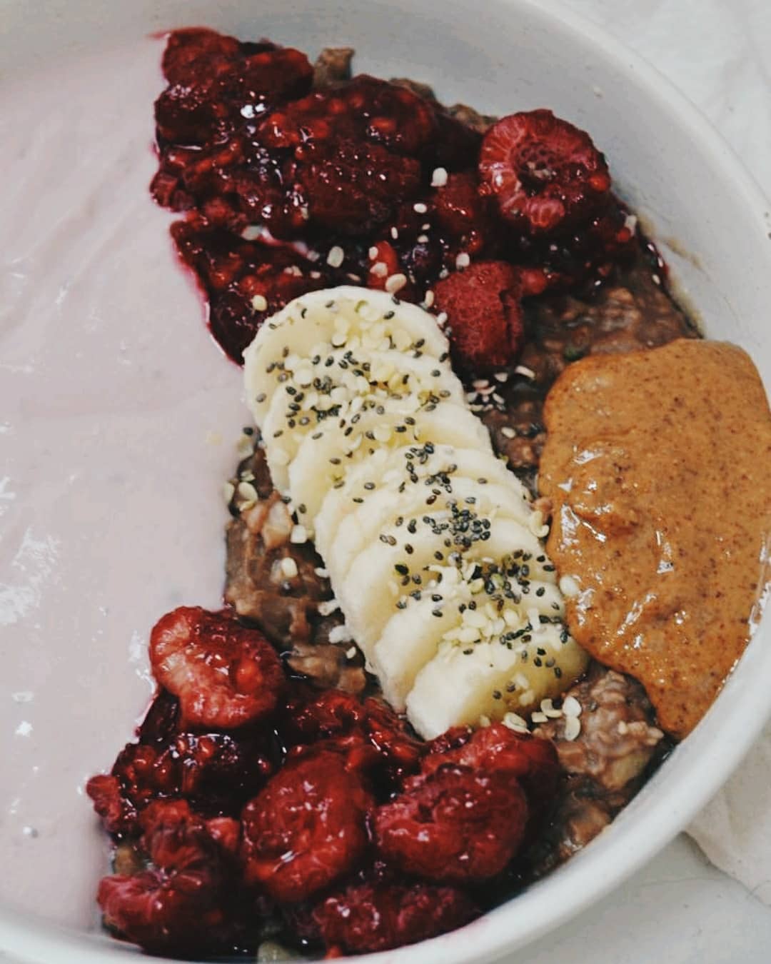 Dark Chocolate Raspberry Oatmeal Breakfast