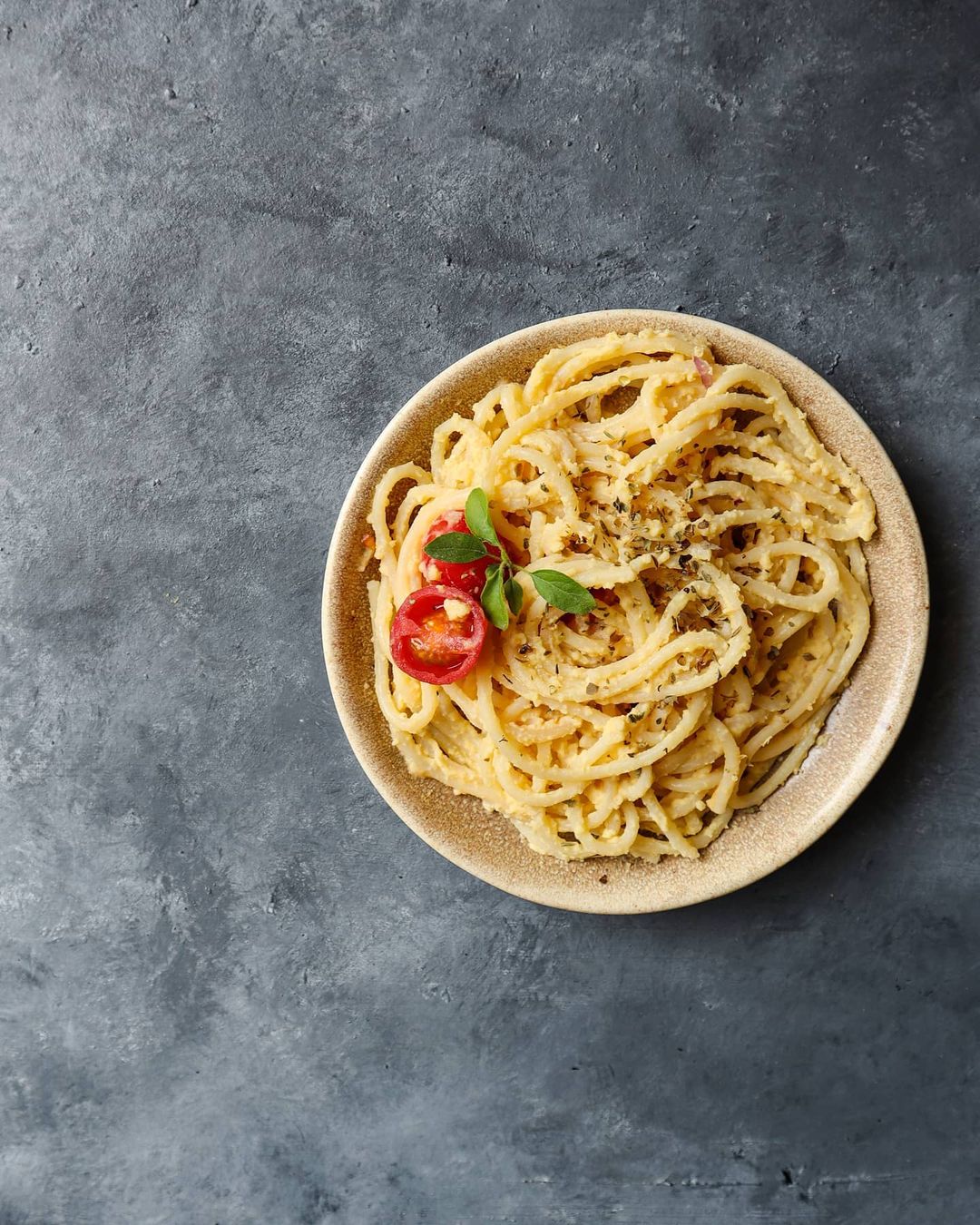 Easy Vegan Hummus Spaghetti Lunch Dish