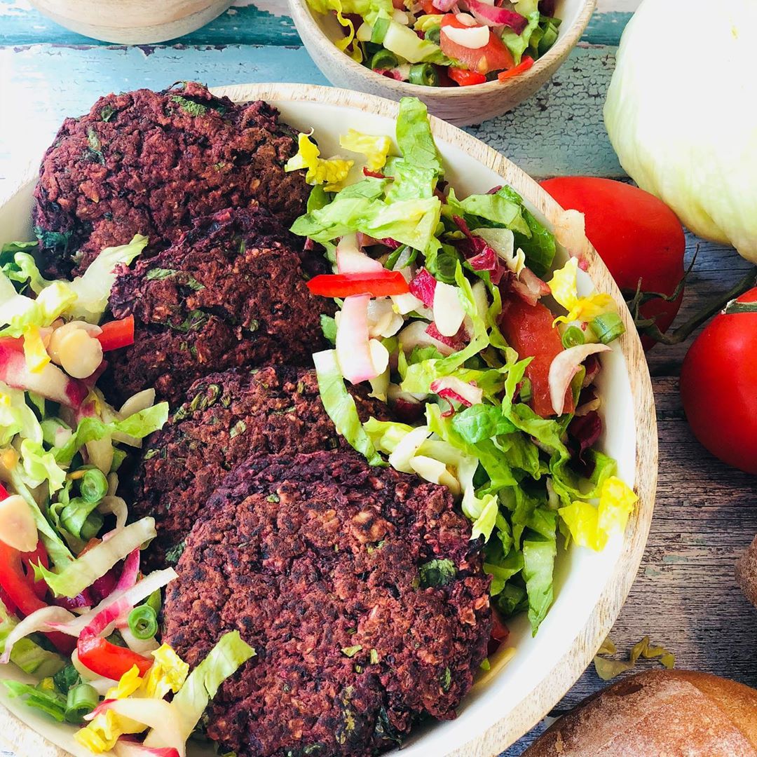 Vegan Black Bean & Beetroot Burgers