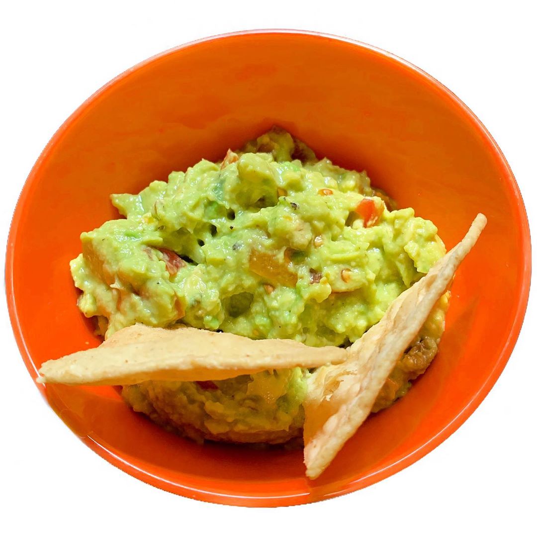 Super Easy Flavorful Guacamole Dip