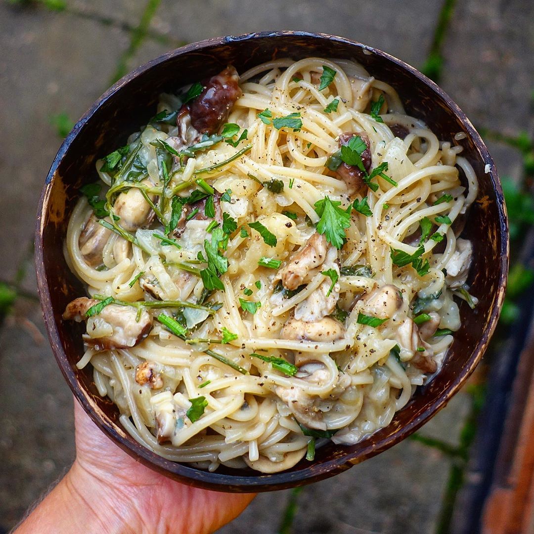 The Creammmiest Mushroom Stroganoff Pasta