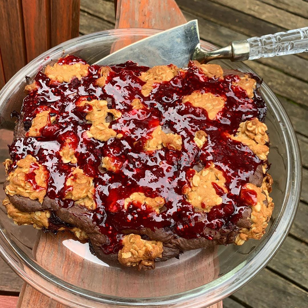 Peanut Butter and Jelly Oat Bars