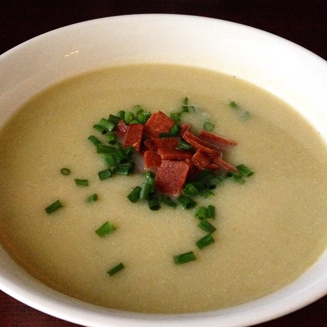 Potato, Leek & Cauliflower Soup with Chives & Bacon Crumbles