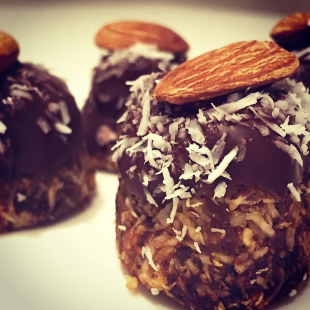 Raw Vegan Almond Joy Bites
