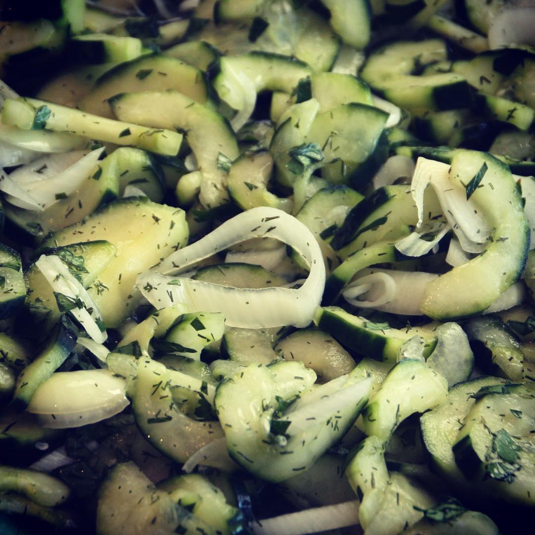 Fresh Cucumber and Fennel Salad for Bloat Reduction