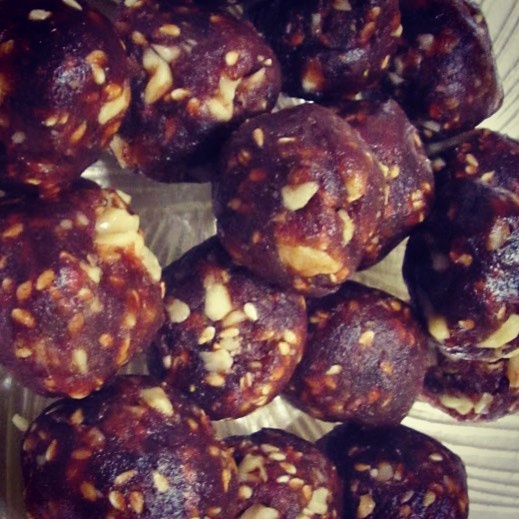 Raw Vegan Energy Dessert Balls