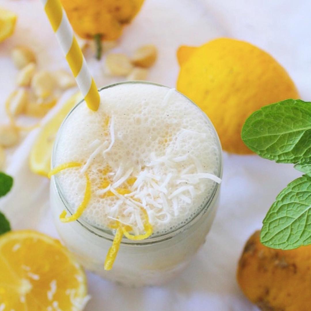 Zingy Lemon Meringue Smoothie for Breakfast