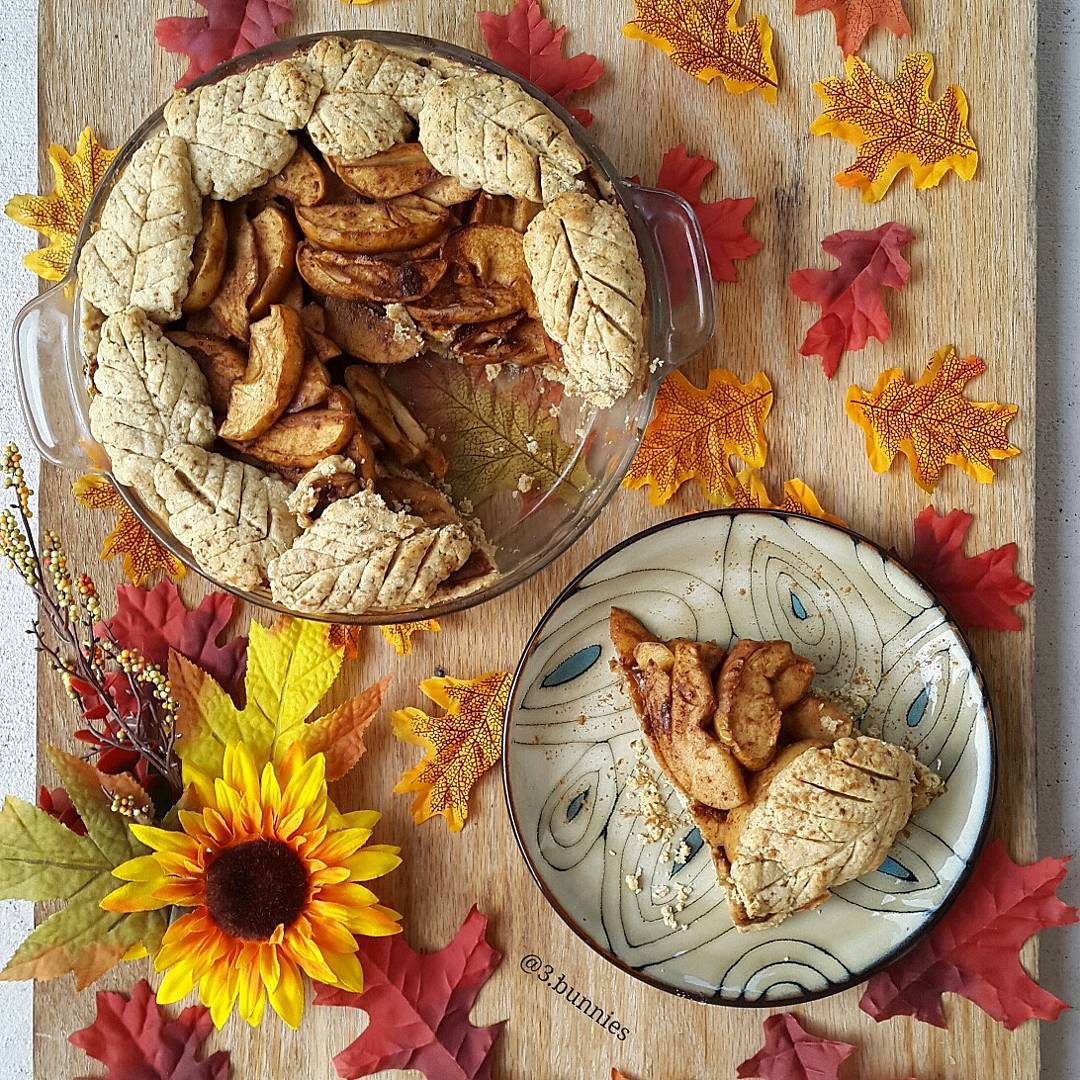 Delicious Vegan Pumpkin Spice Apple Pie