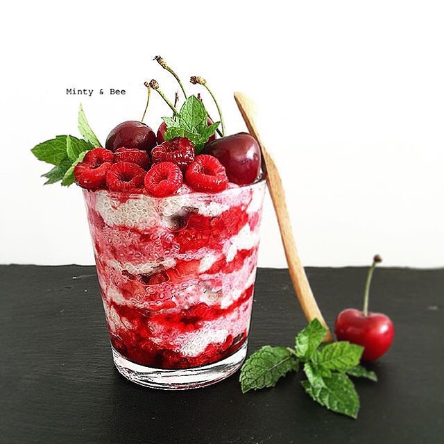 Raspberry & Vanilla Chia Pudding