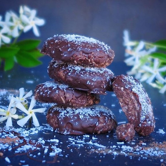 Raw Chocolate Coconut Rough Cookies