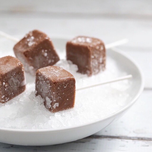 Super Simple Banana Fudge Pops