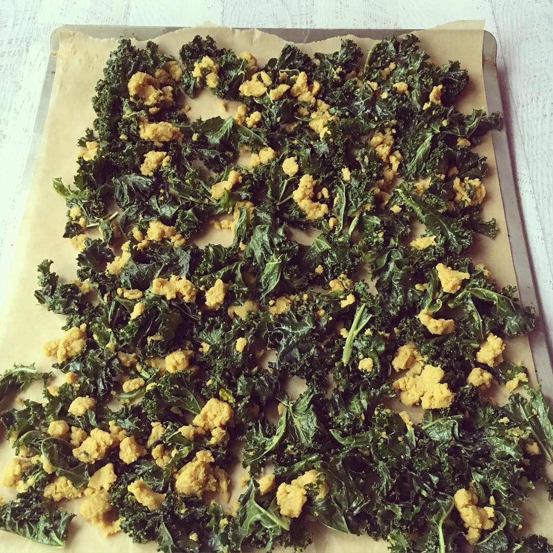 Salt and Vinegar Kale Chips