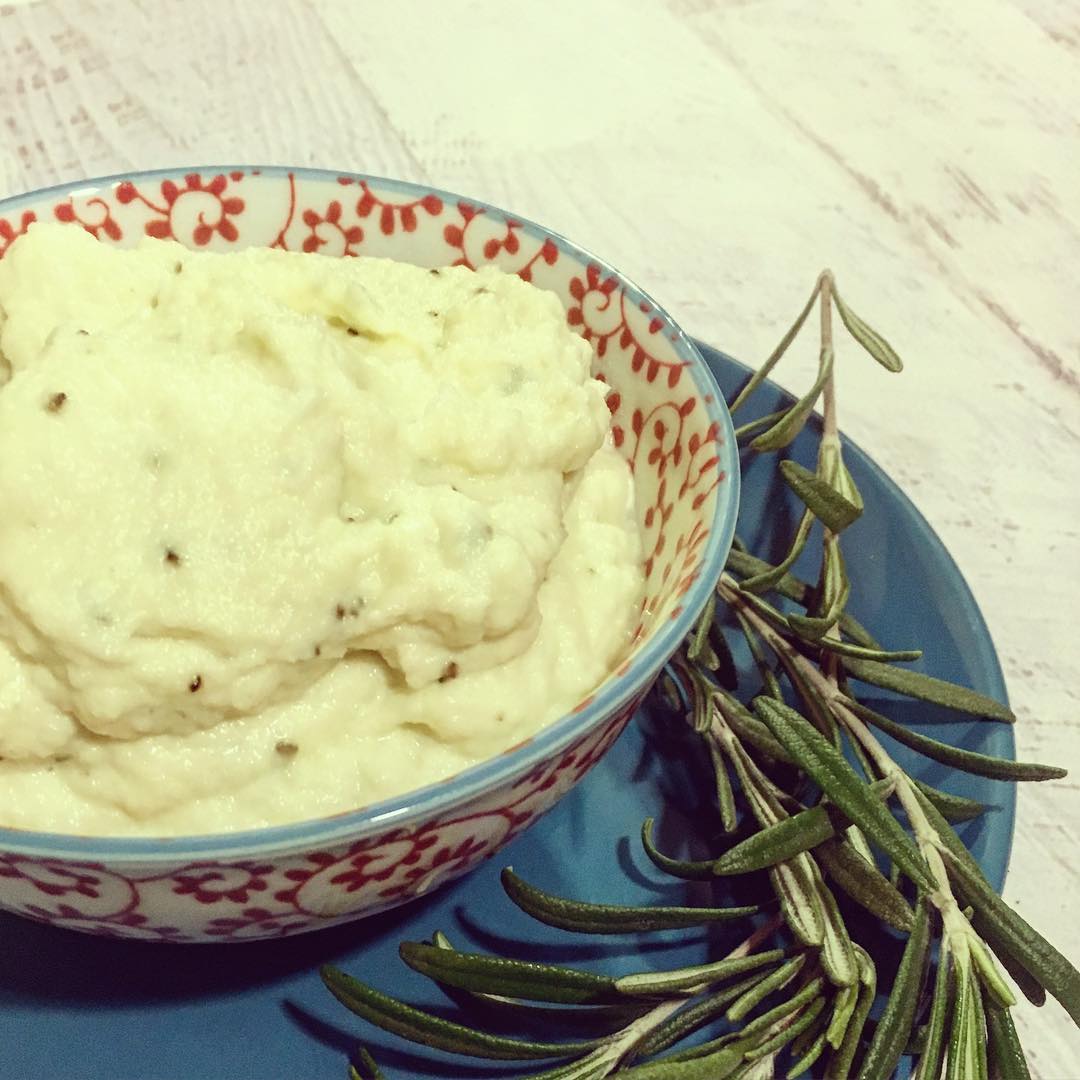 Creamy Herb Mashed Cauliflower