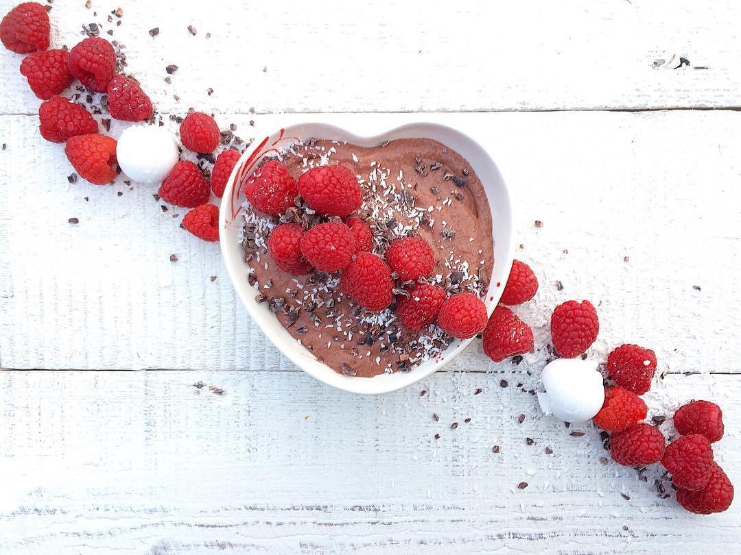 Valentines Breakfast Is Our…cacao & Raspberry Smoothie Bowl