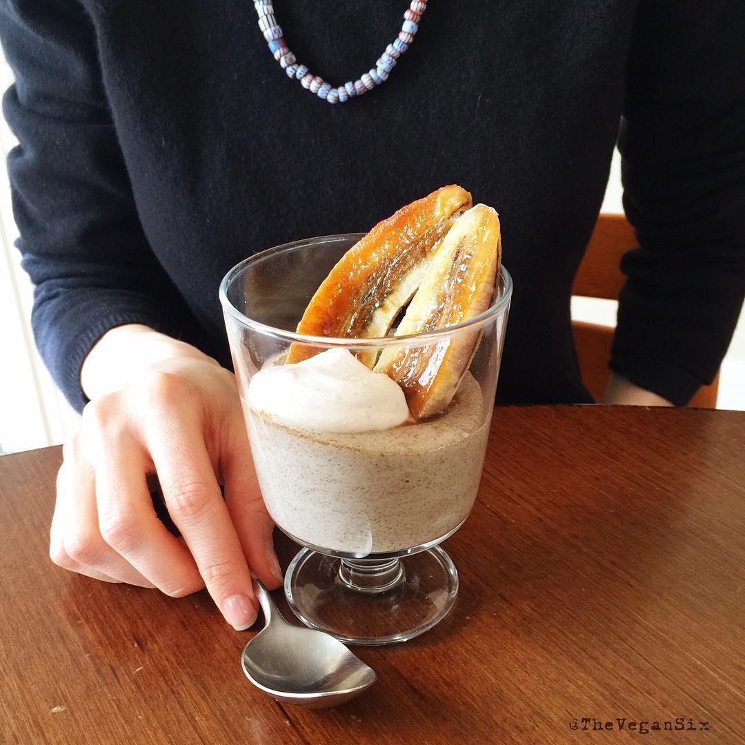 Salted Caramel Chia Pudding