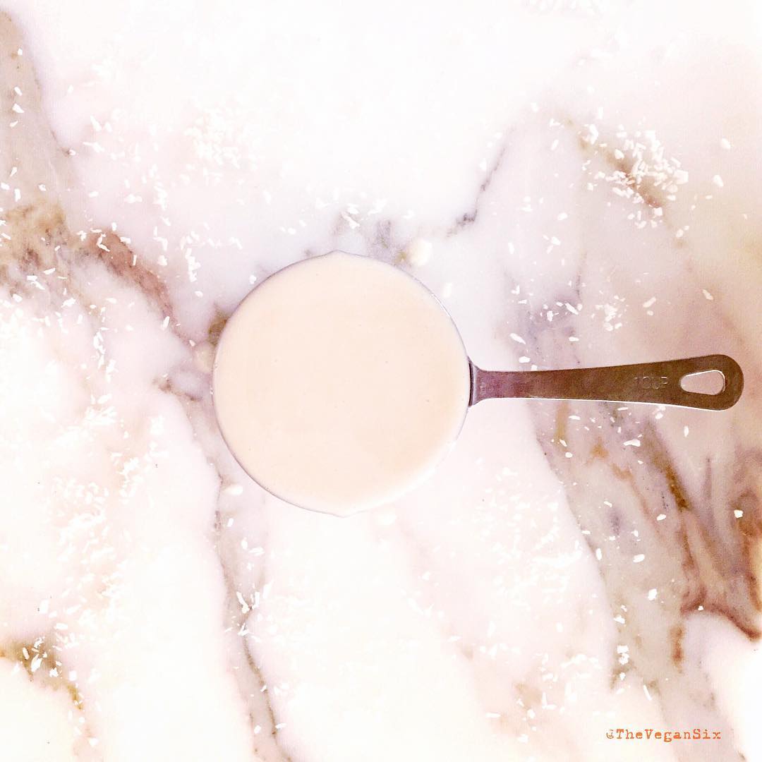 Homemade Coconut Butter with Flakes and Oil