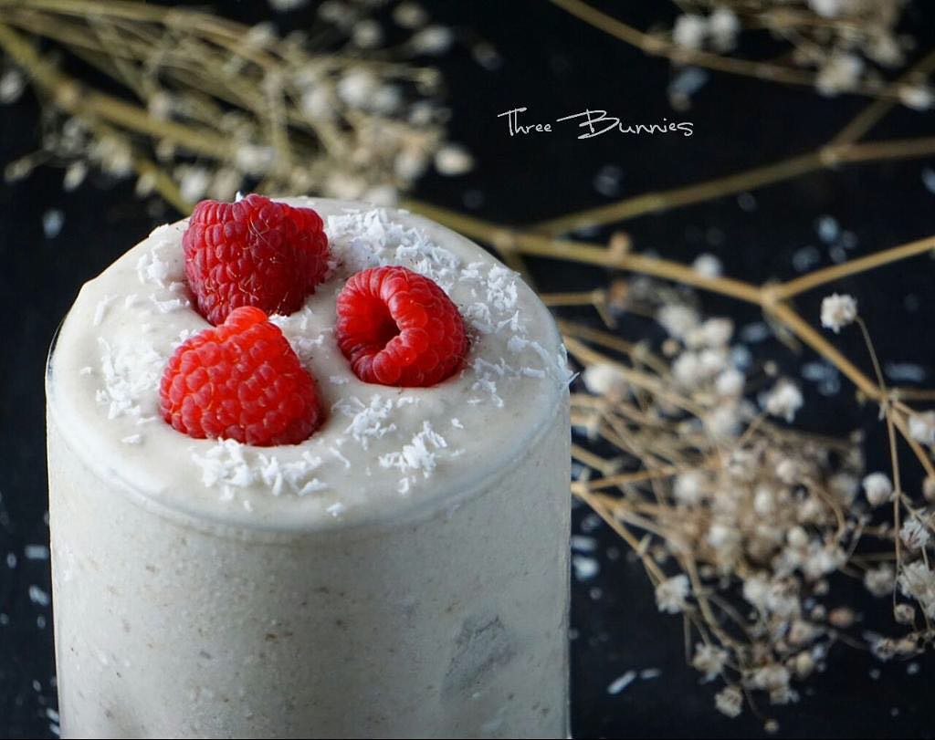 Banana Coconut Shake with Fresh Raspberries