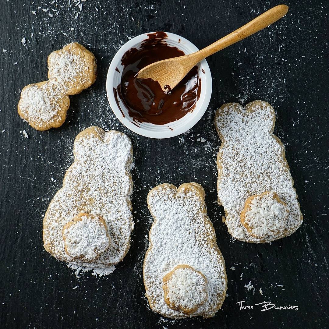 Vegan Snow Bunnies Cookies with Coconut