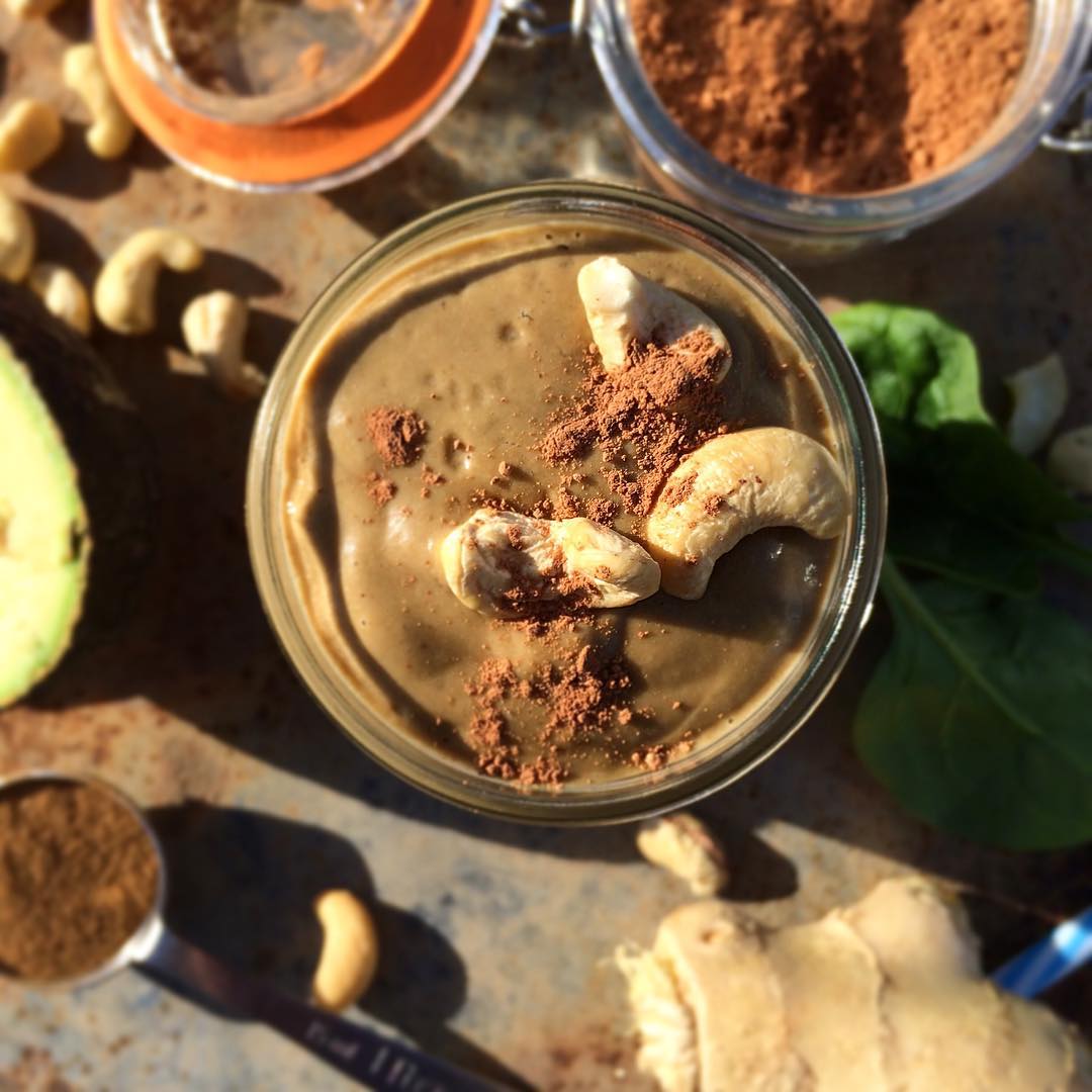 Great Skin Boosting Avocado Cashew Smoothie