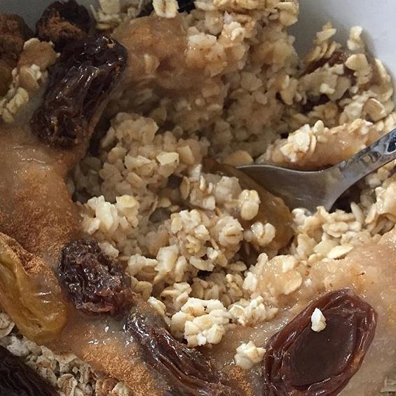 Organic Overnight Oats with Applesauce and Seeds