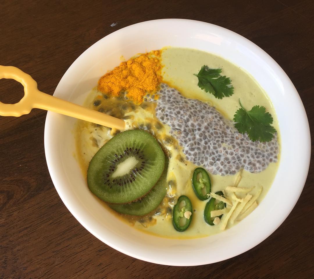 Zingy Tropical Mango Chilli Buckwheat Smoothie Bowl