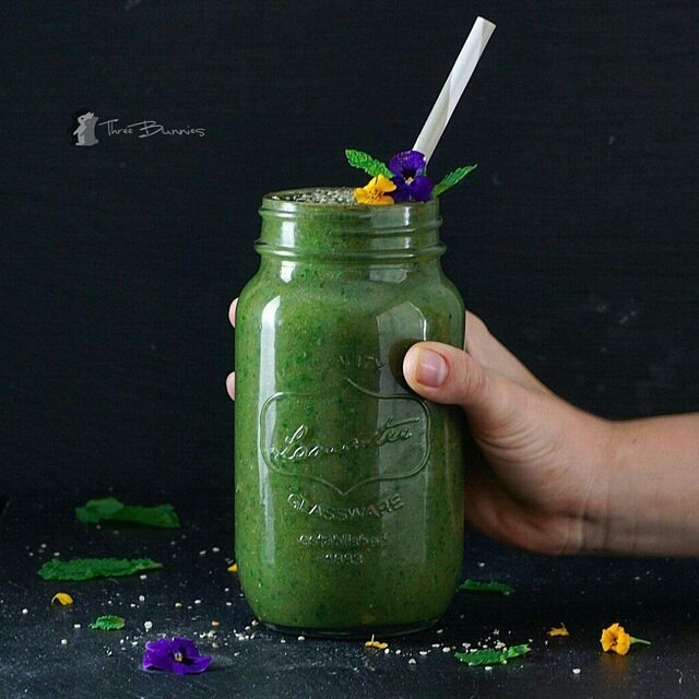 Vibrant Green Earth Smoothie Blend