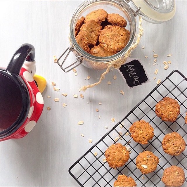 Healthy Vegan Anzac Day Cookies