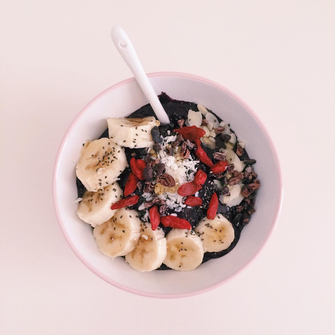 Acai Berry Smoothie Bowl