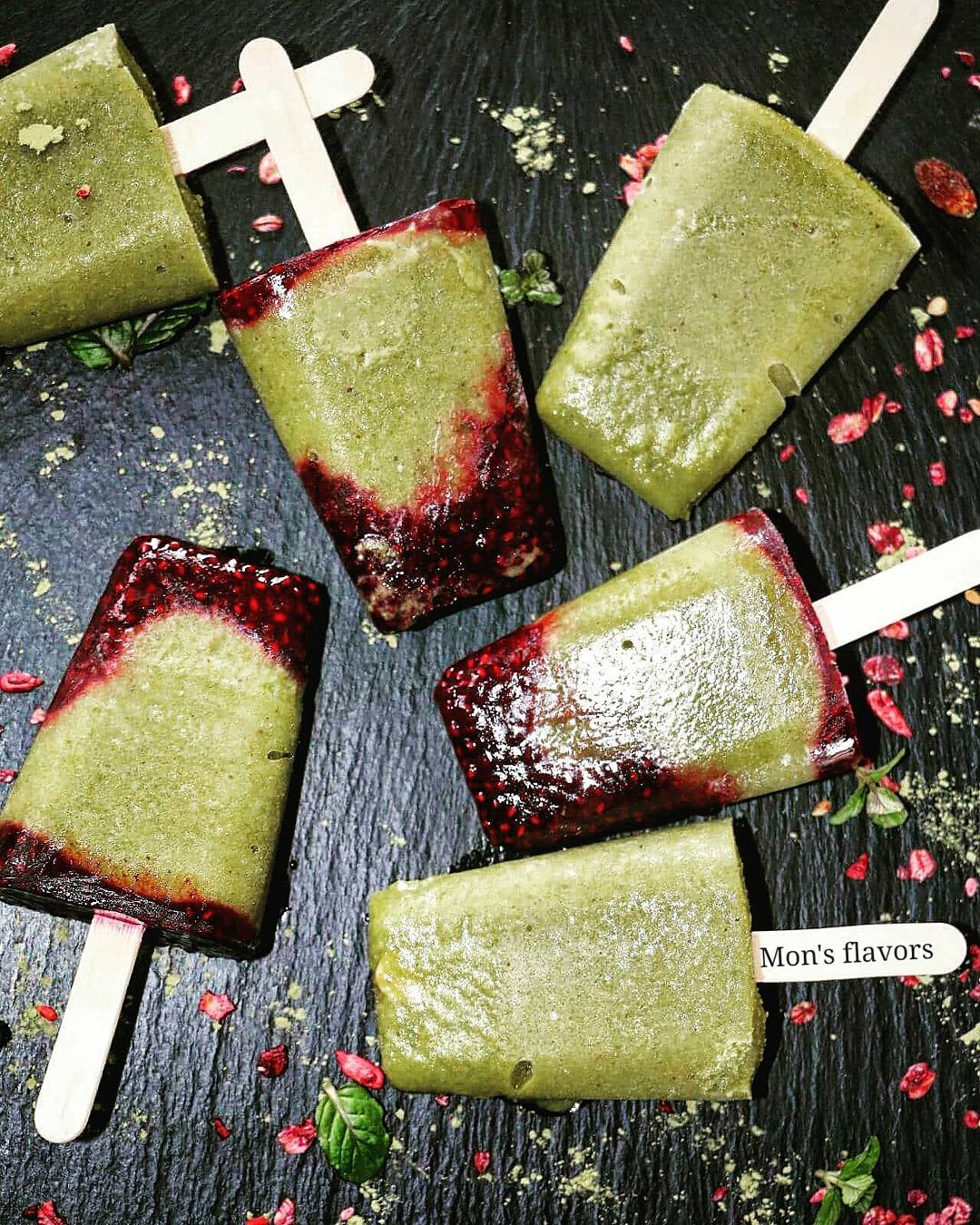Vibrant Matcha Kiwi Popsicles with Chia Flavor