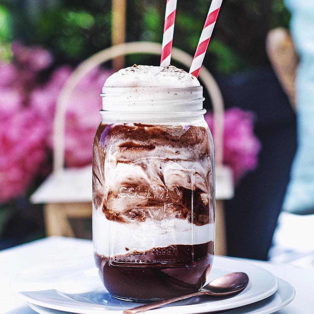 Easy Chocolate Avocado Coffee Smoothie Blend
