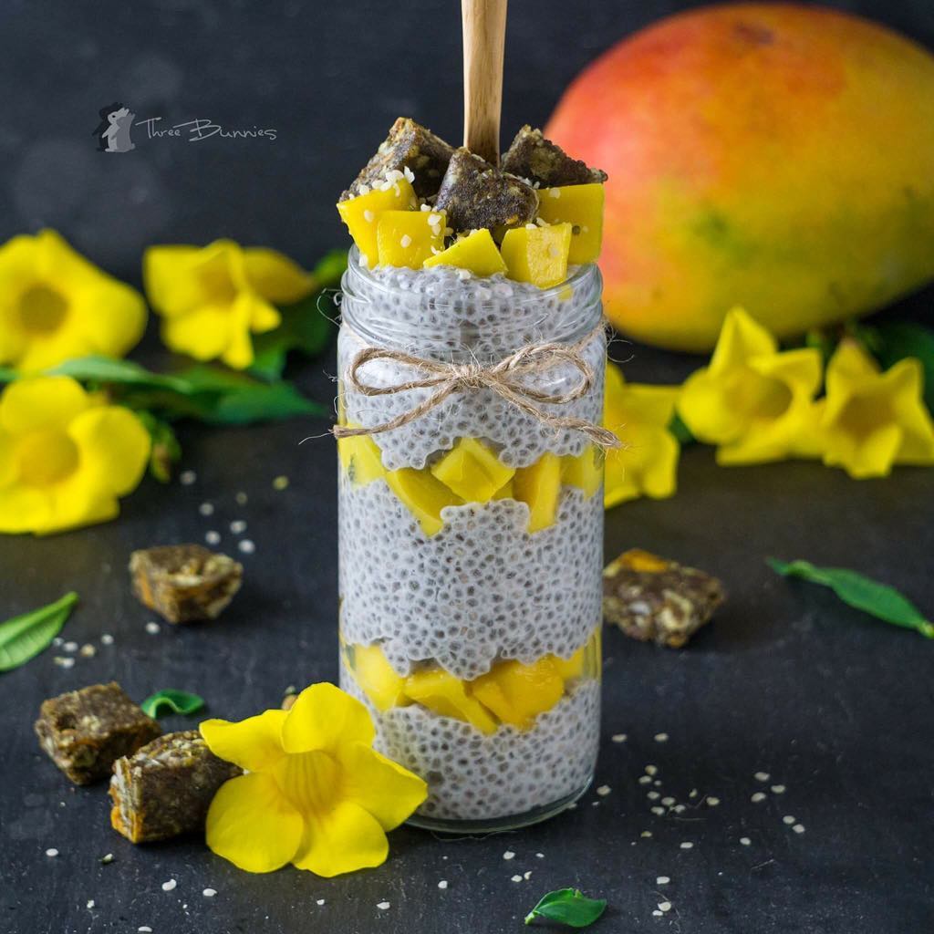 Mango-Chia Pudding