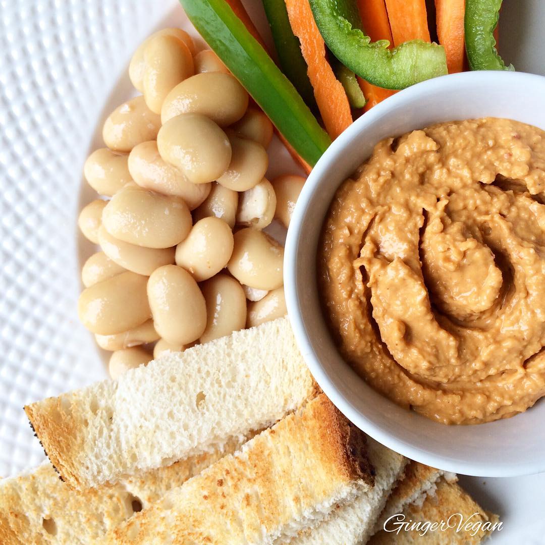 Homemade Harissa Hummus for Picnics