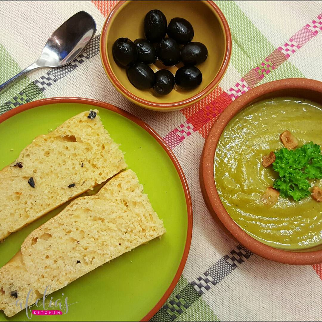Homemade Broccoli and Carrot Soup