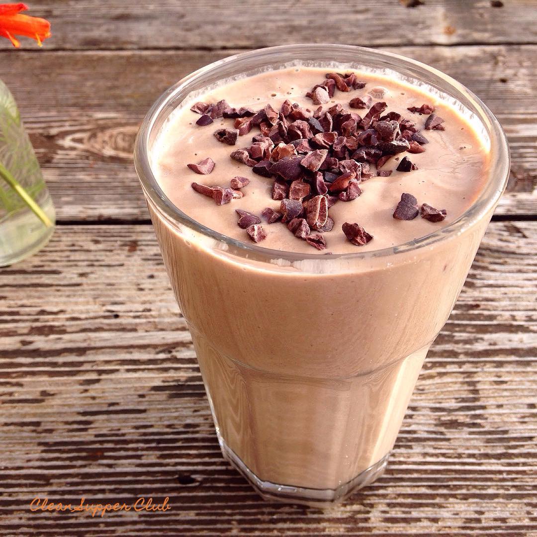 Thick and Creamy Chocolate Avocado Smoothie