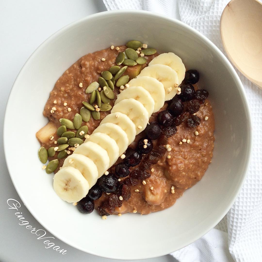 Chocolate Apple Pie Porridge
