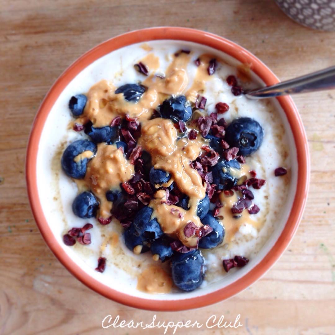 Vanilla Porridge with Toppings