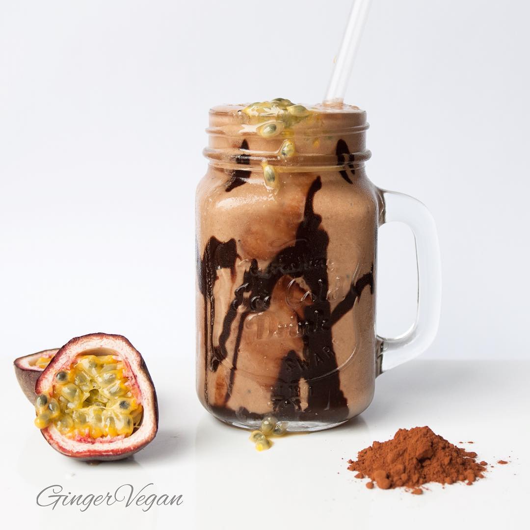 Post-Workout Chocolate Maca Passionfruit Smoothie
